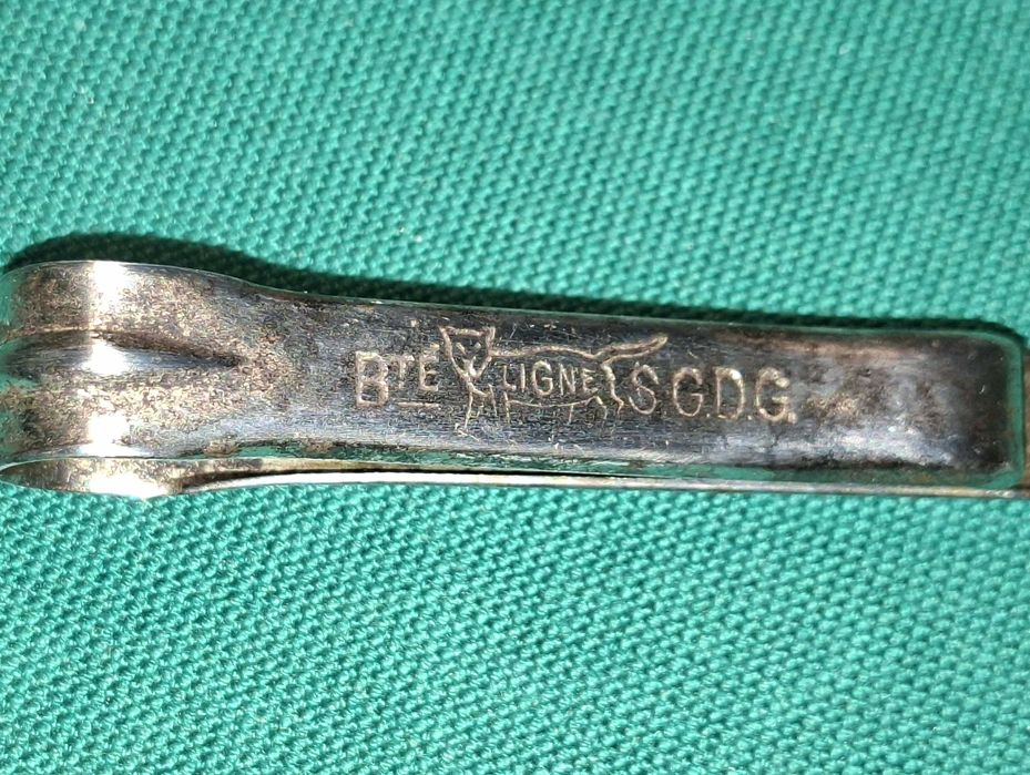 Mola para prender roupa muito antiga, Bte ligne S.G.D.G.