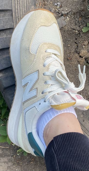 Красовки New balance на платформе