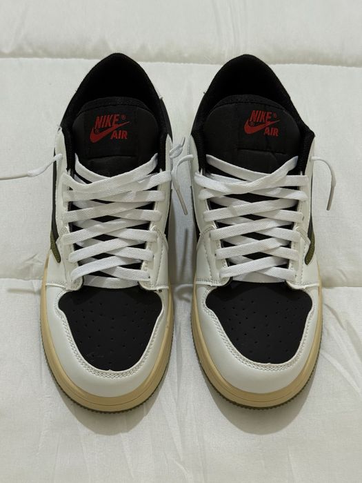 Air Jordan 1 low travis scott
