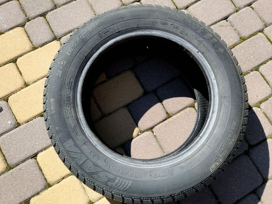 Dwie opony zimowe Sava Eskimo S3+