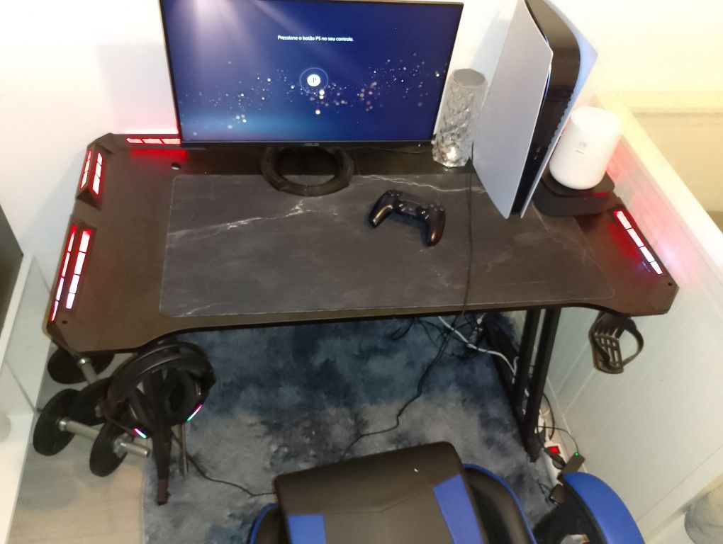 Conjunto gaming PS5/Monitor/Mesa