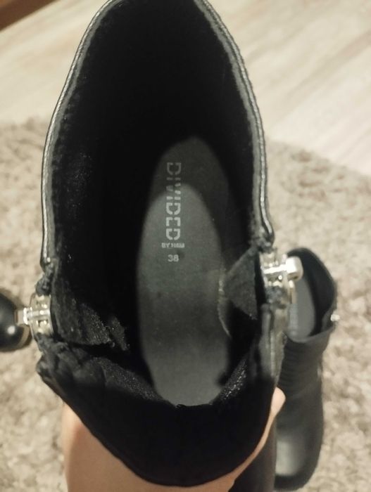 Жіноче зимове взуття ,ботінки