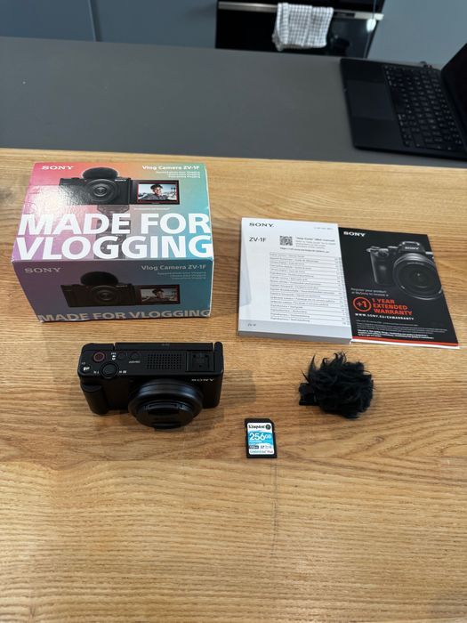 Aparat SONY Vlog Camera ZV-1F + karta pamięci 256 GB GRATIS