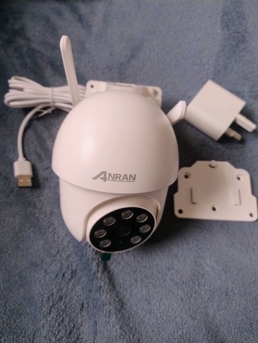 Kamera zewnętrzna 360 stopni 30 m