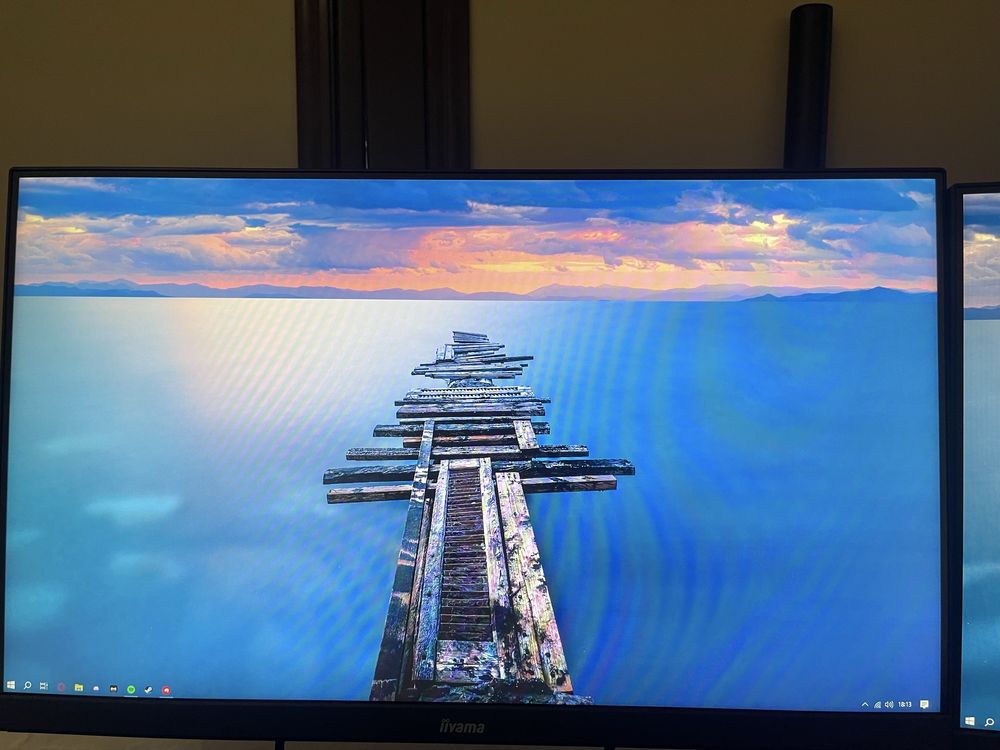 Sprzedam dwa monitory 24 cale