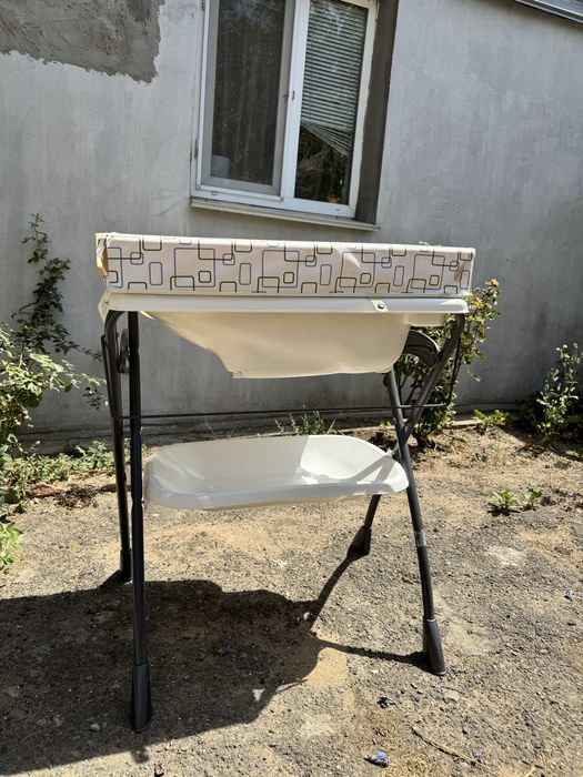 Пеленатор детский, пеленальный столик с ванночкой