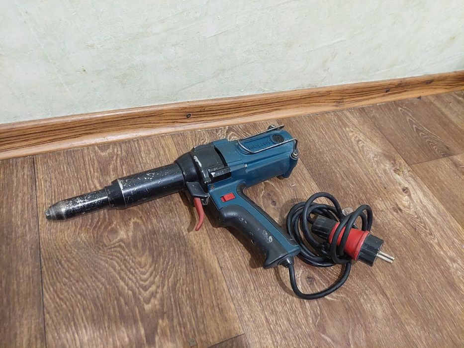 Электрозаклепочник заклепочник Time-proof TAC500  Отличное состояние