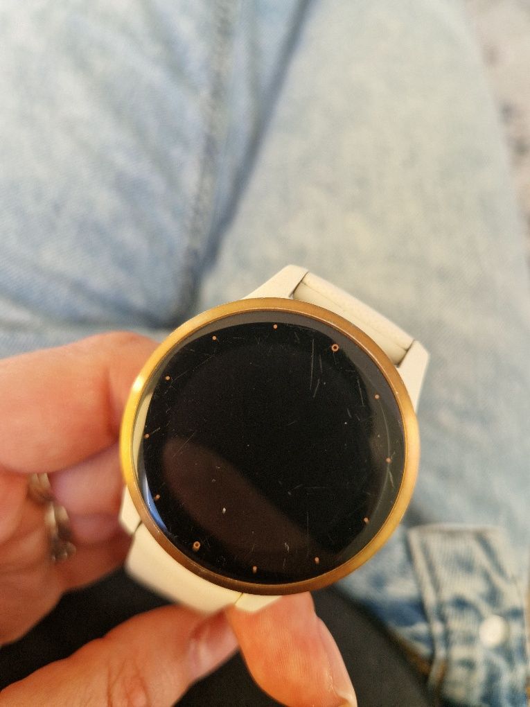 Zegarek sportowy Garmin vivoactive 4s