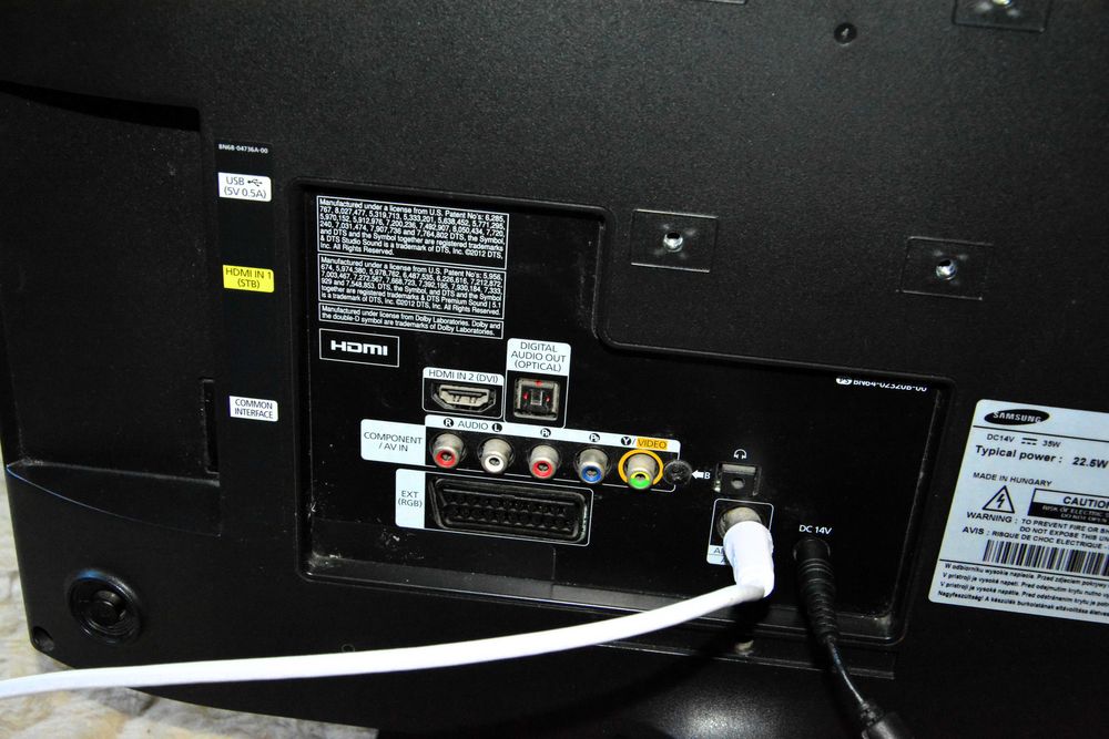 Telewizor 22 cale Samsung UE22F5000AW stan idealny Full HD HDMI
