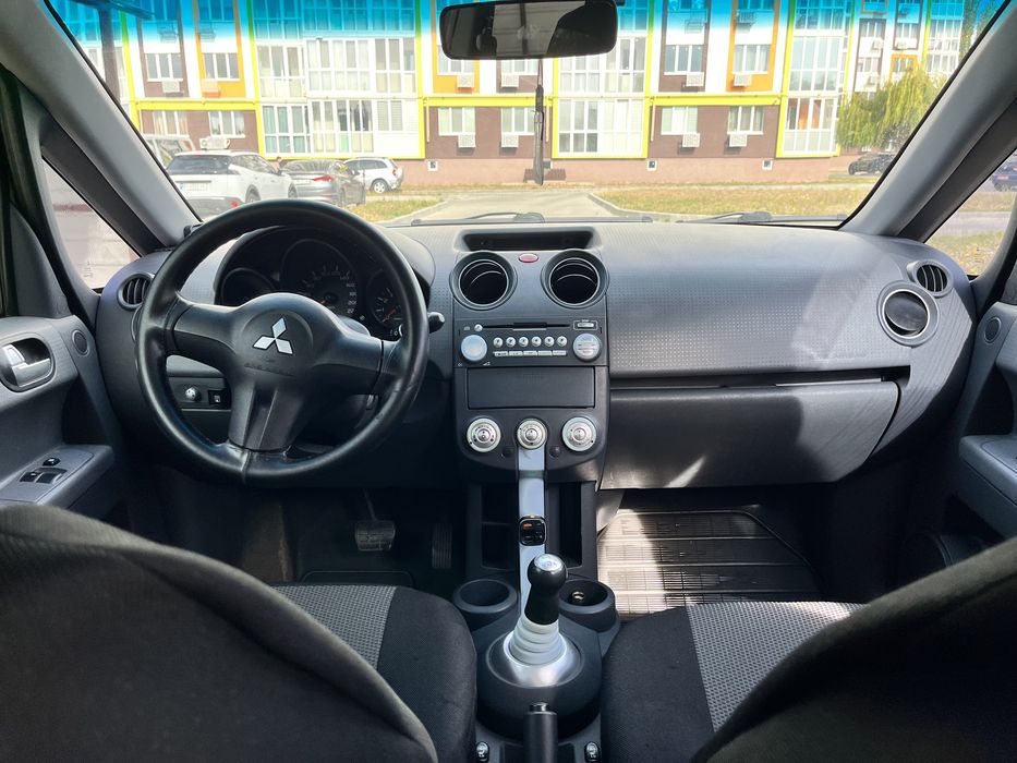 Продам автомобіль Mitsubishi Colt