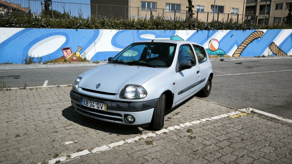 Renault Clio 1.9 diesel van
