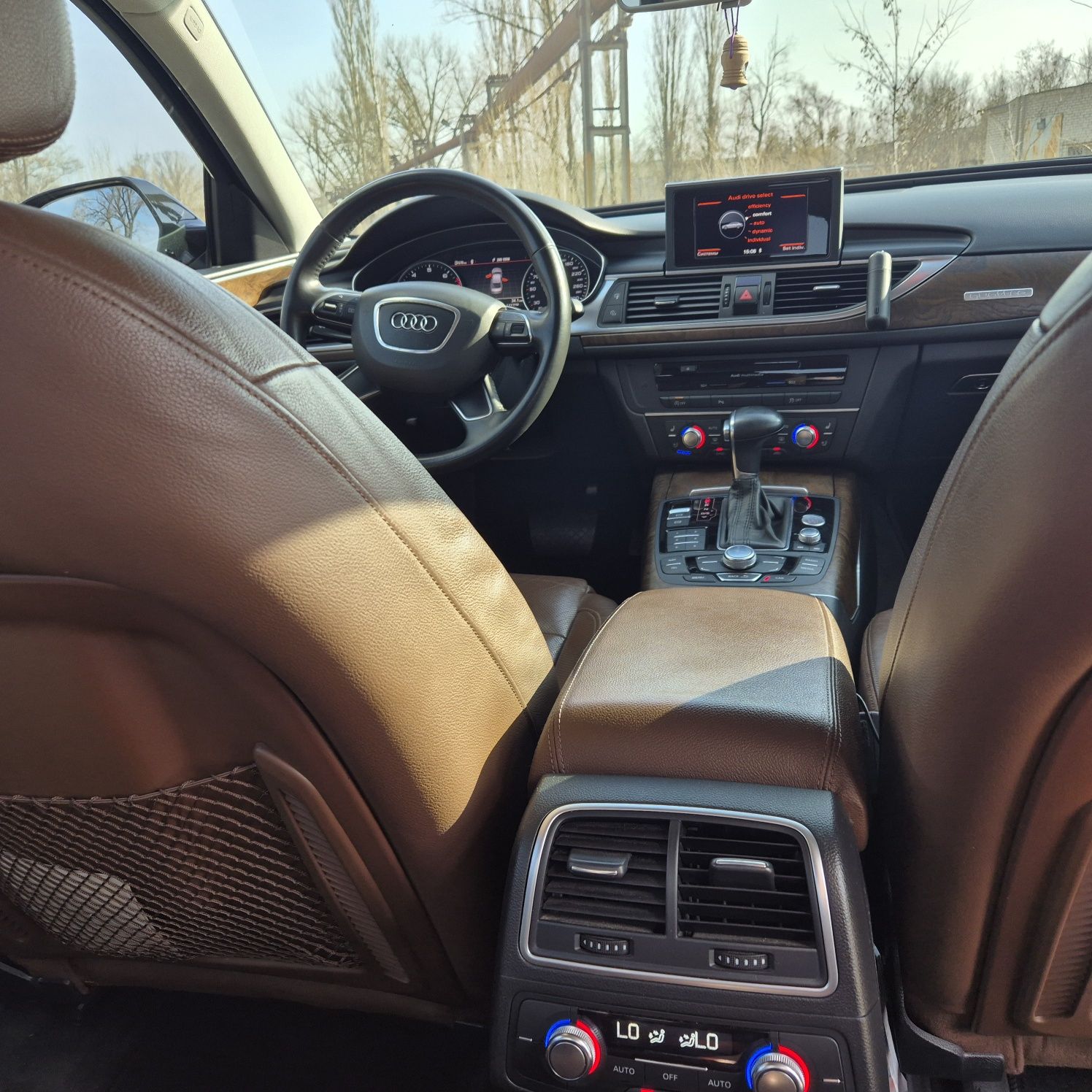 Audi A6C7 продам