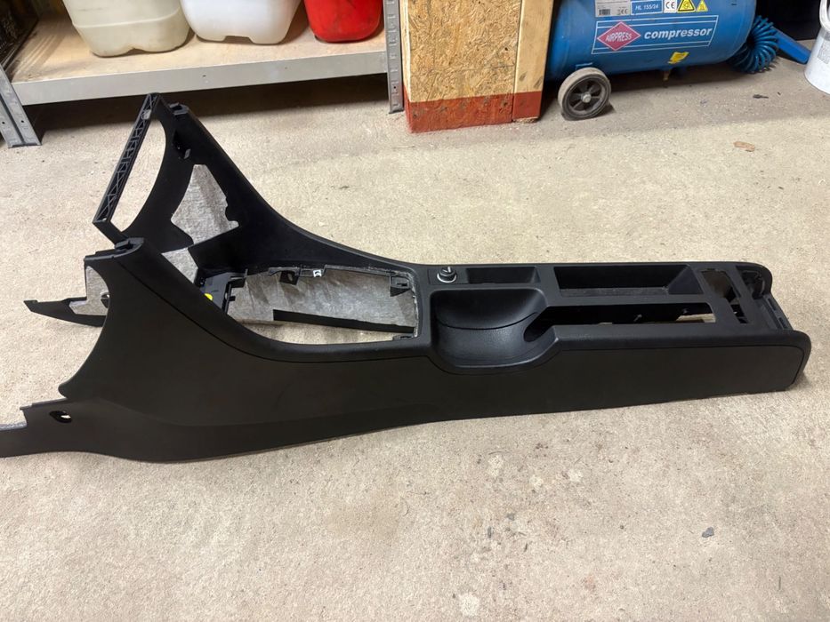 Tunel 2 din Audi a4b6/b7