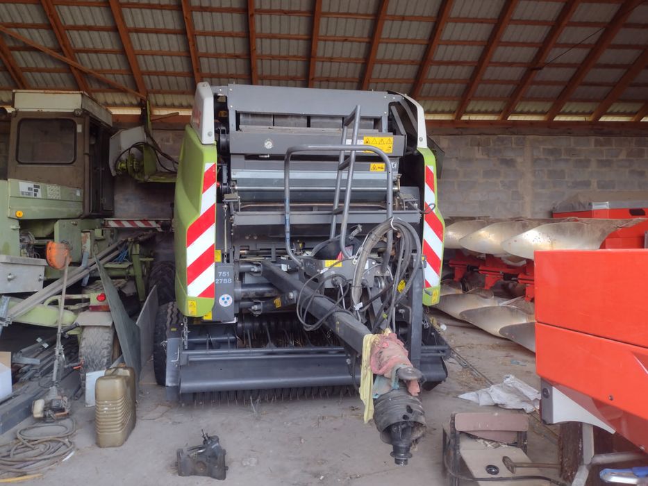 Prasa claas variant 360 RC