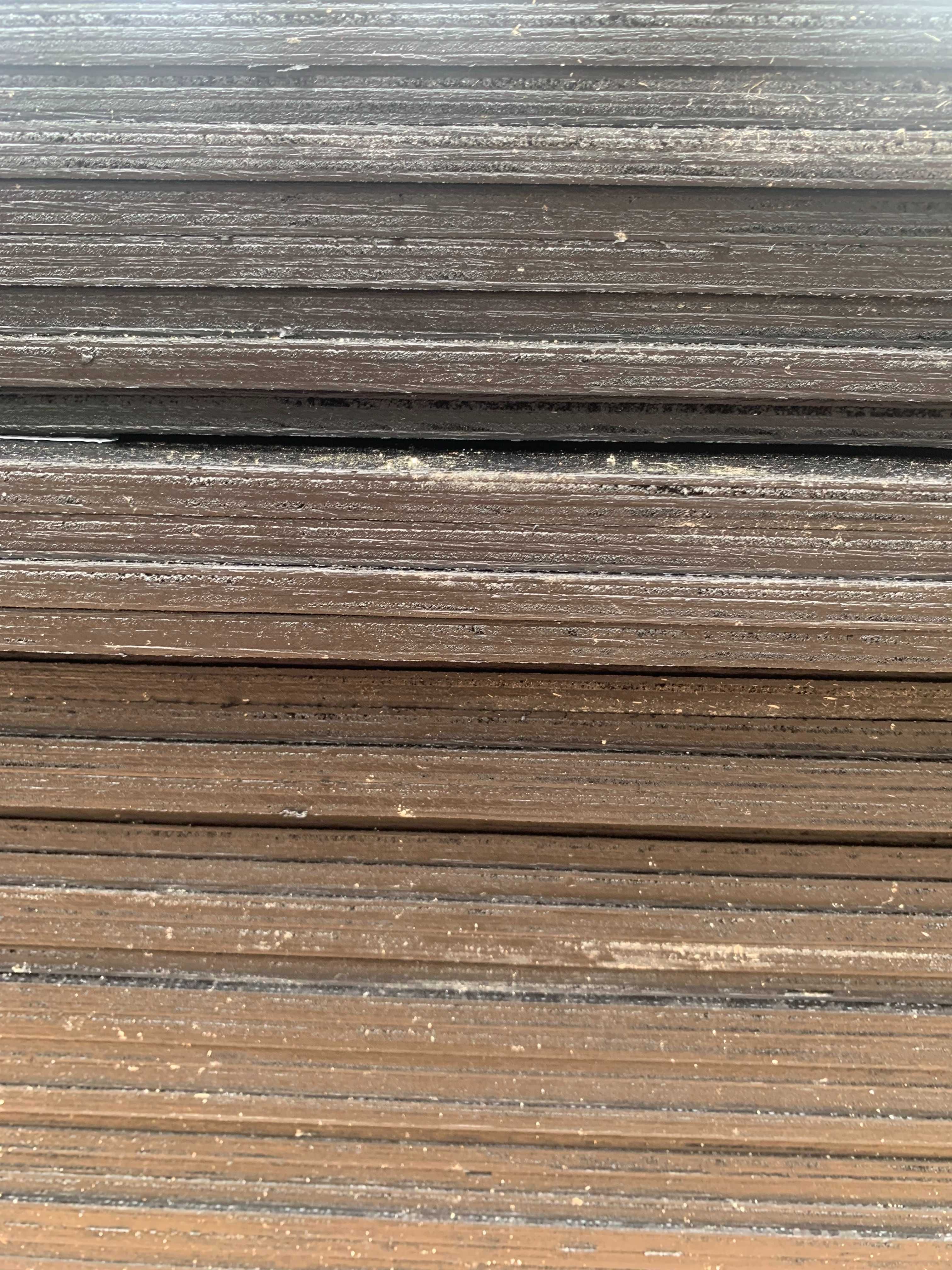 Sklejka płyta antypoślizgowa brzozowa 1250x2500x6,5mm HEXA Antypoślizg