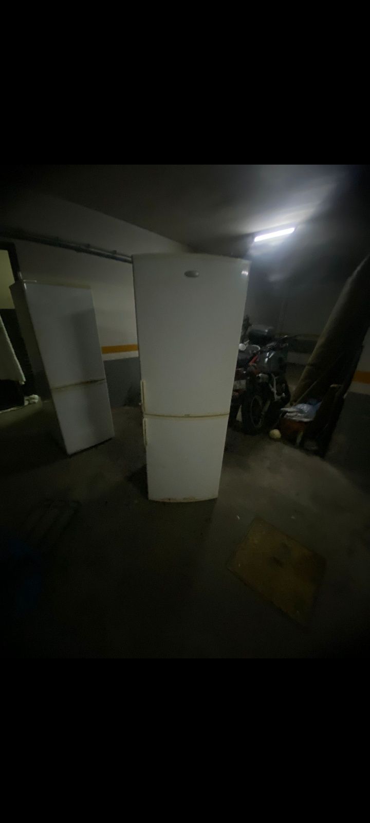Frigorífico combinado marca wirpool a funcionar bem só 80euros