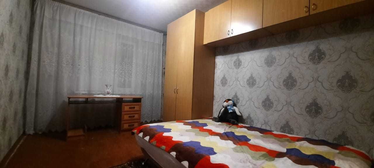 2кiм. Квартира ТРЦ Лавина та озера Чеха 2 поверх Подобово, Погодинно