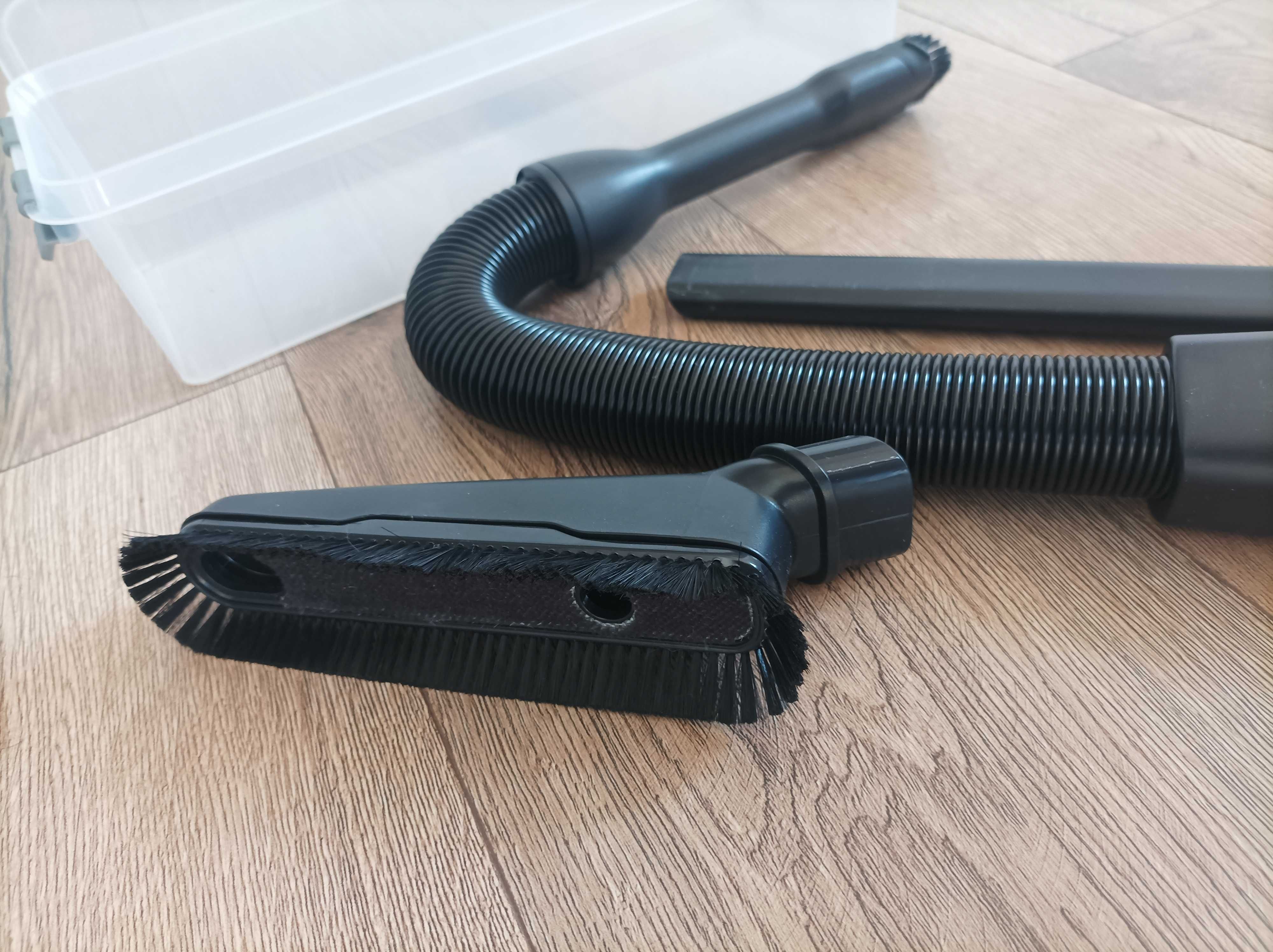 Zestaw akcesoriów do samochodu Electrorlux Pure Q9