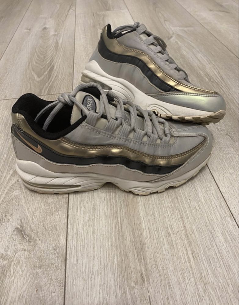 Buty Nike Air Max 95 SE GS