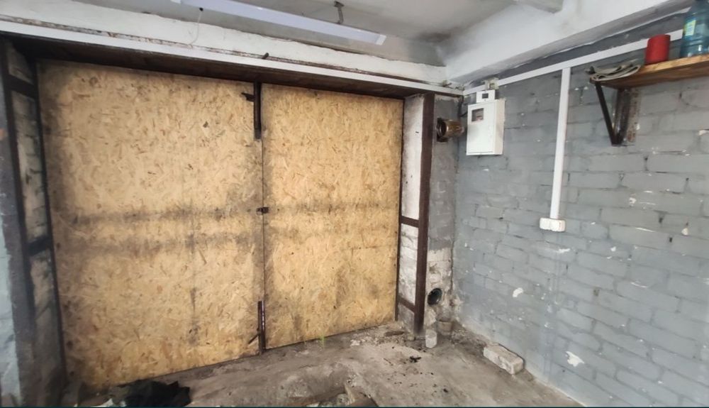 Продам двойной гараж на черной горе г.к. Металлург с арендаторами