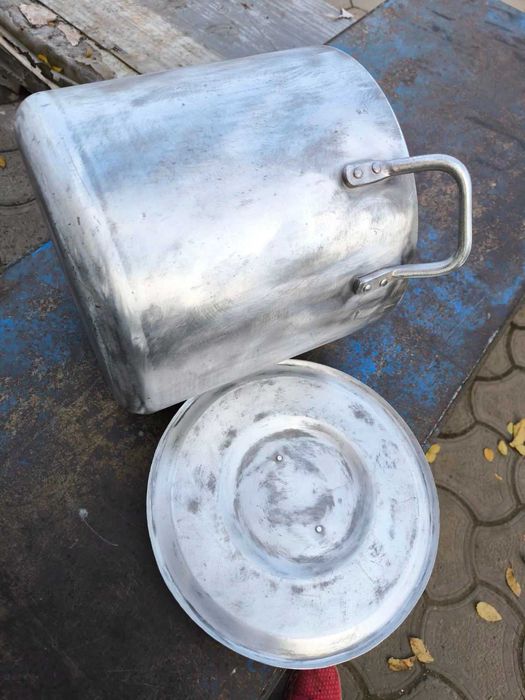 Кастрюля алюминиевая с крышкой на 30 л СССР