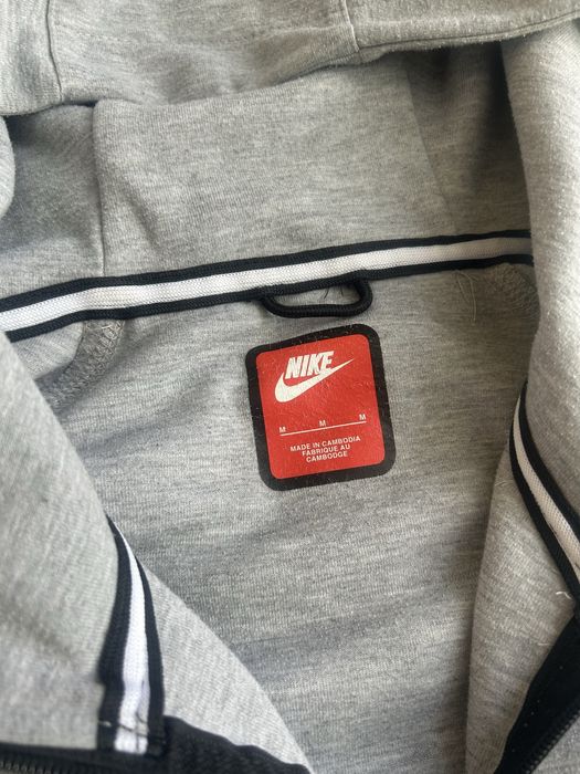 спортивний костюм від Nike Tech Fleece