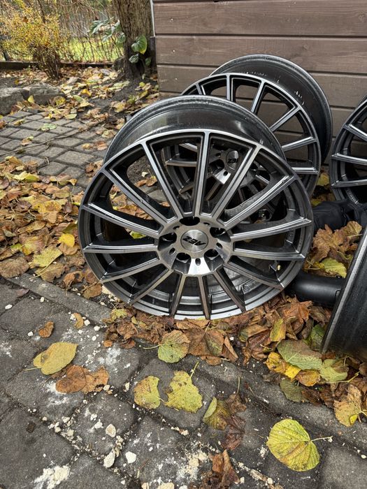Felgi aez komplet 5x112 18cali