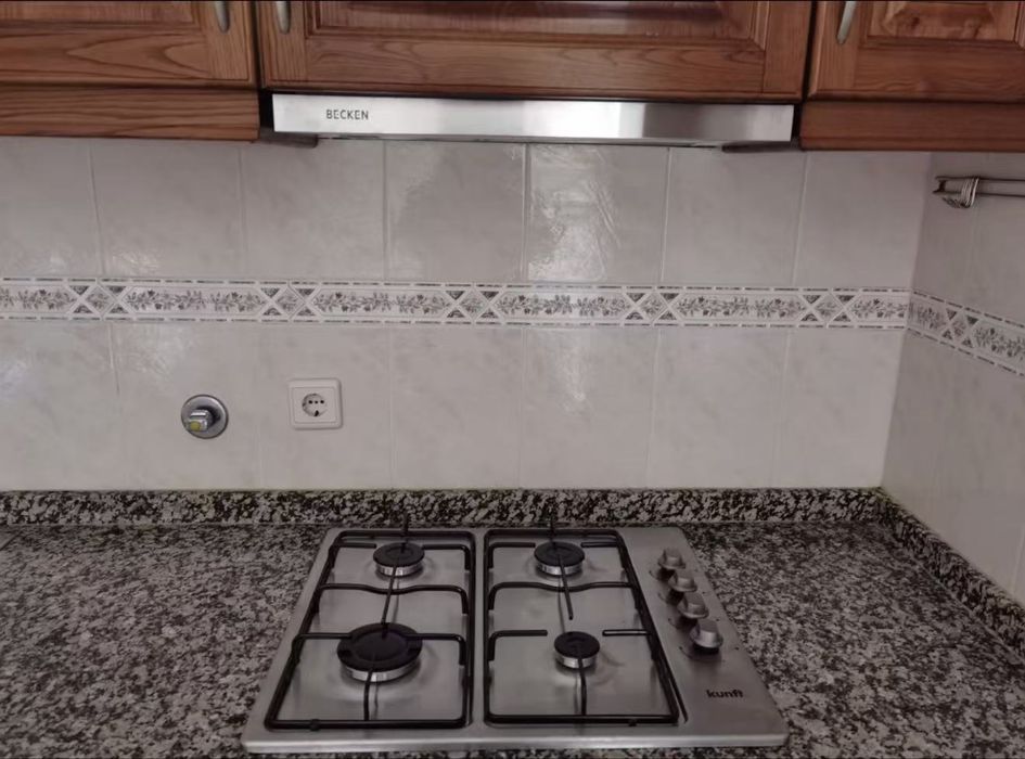 Alugar apartamento em arrifana