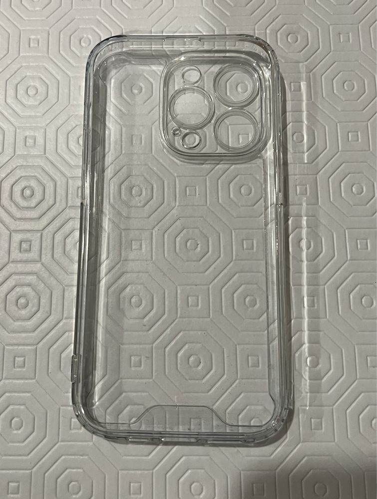 Capa iPhone 14 em silicone transparente