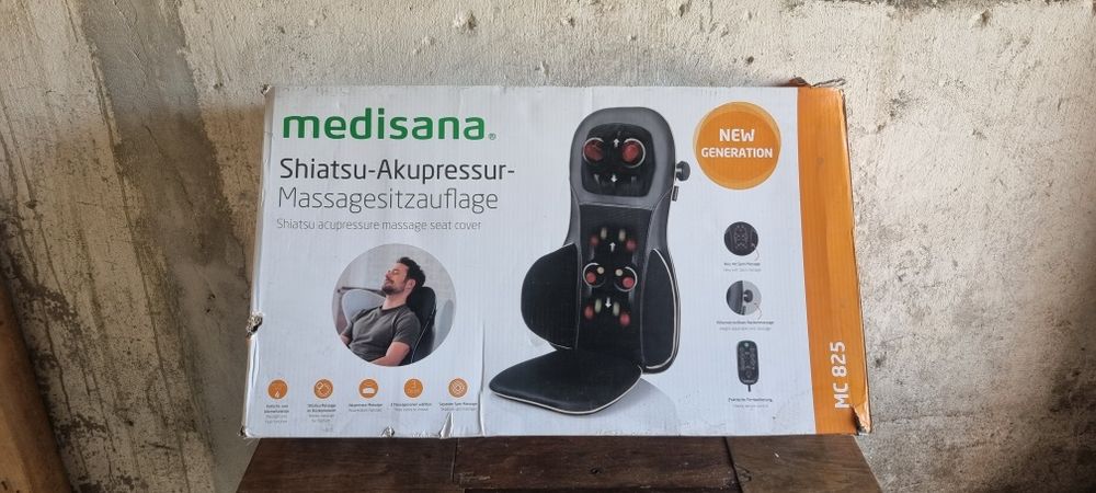 Oparcie na fotel z funkcją masażu lędźwi i karku.