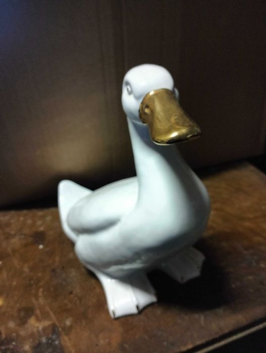 Várias peças de loiça