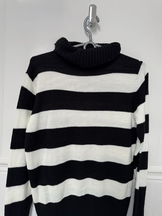 Чорно-білий гольф