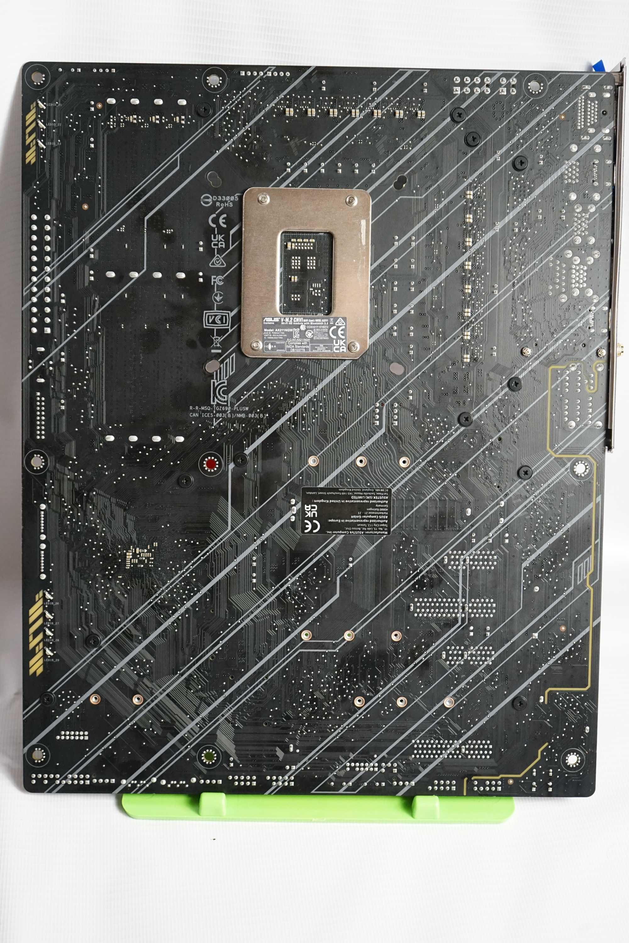 Материнська плата Asus TUF Gaming Z690-Plus Wi-F LGA1700 Inteli5/i7/i9