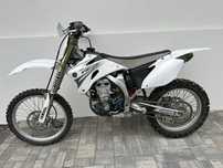 Yamaha yzf 450 …….