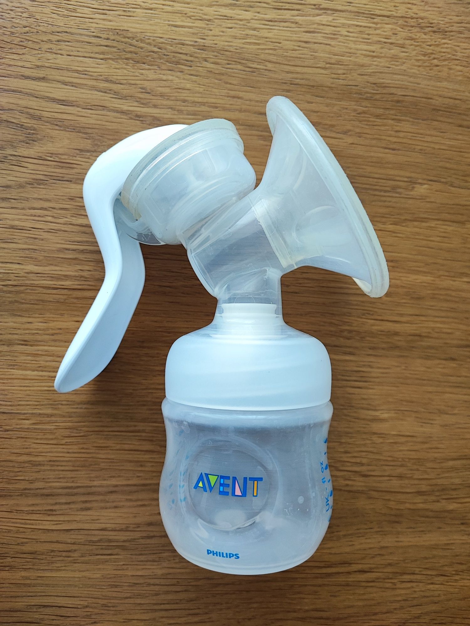 Laktator ręczny 125 ml Philips Avent model  PHILIPS Avent SCF430/01
