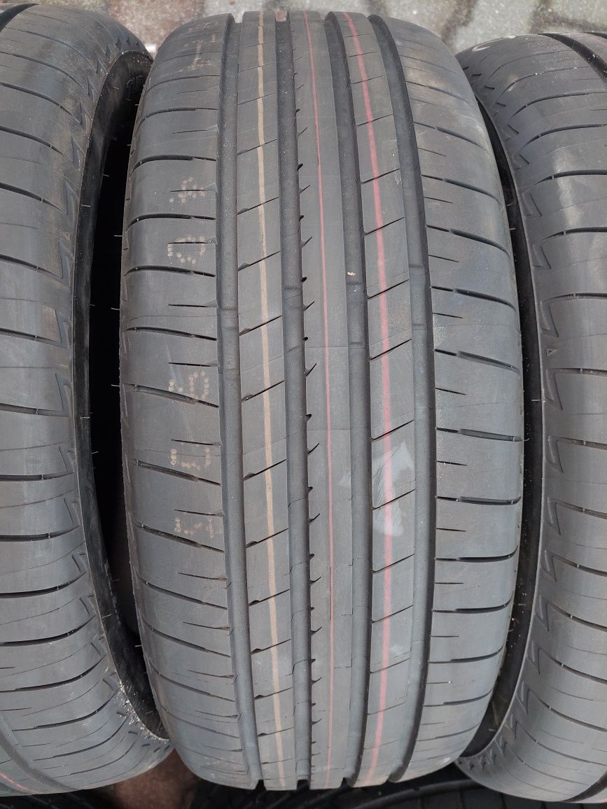 215/55r18 Bridgestone 4szt jak Nowe