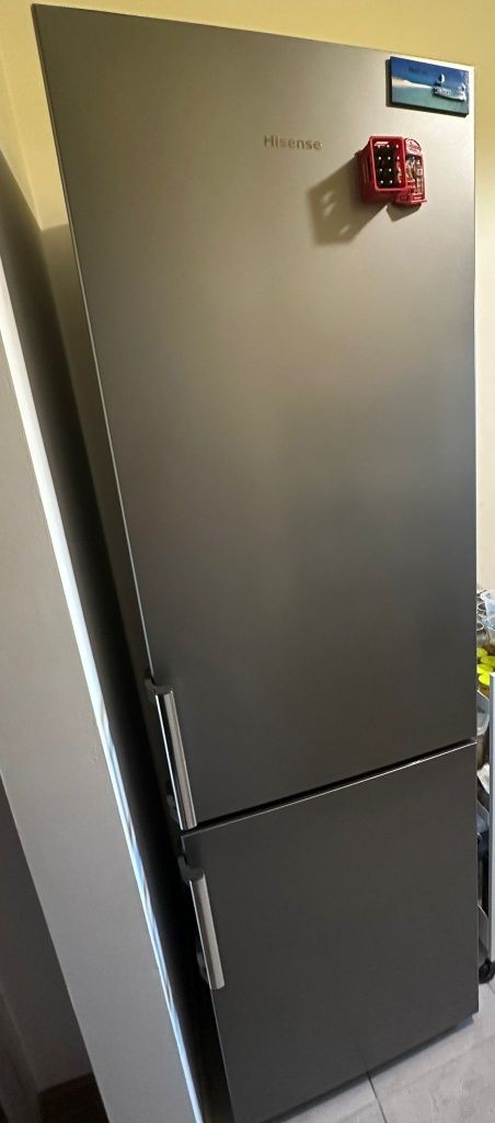 Lodówka Hisense RB343D4DDE – 100% sprawna