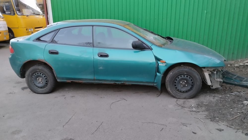 Продам мазда 323