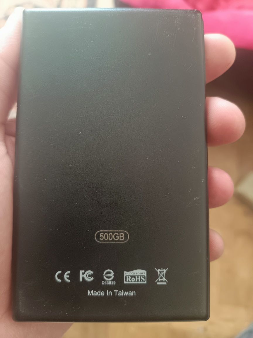 Продається зовнішній HDD