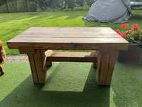Drewniany stół z litego drewna