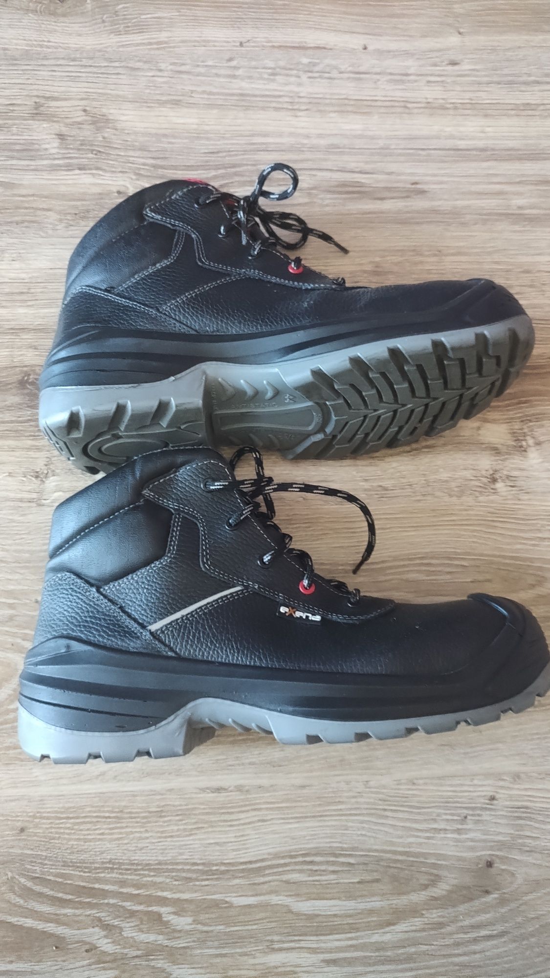 Buty robocze marki EXENA