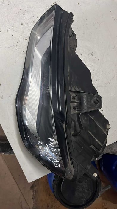 Farol Esquerdo AUDI A3 (8V1) CRK