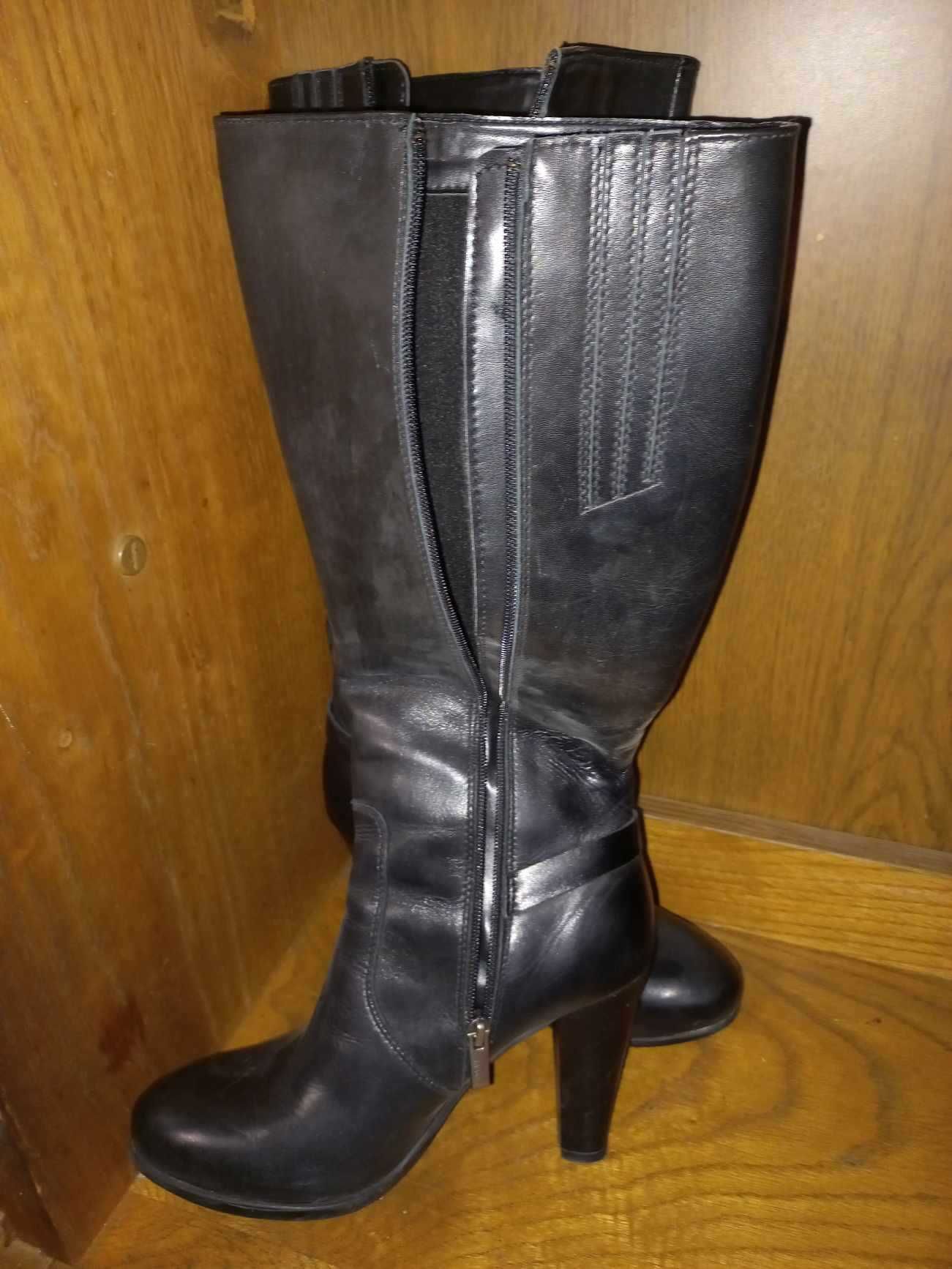 - 75% Kozaki Lasocki damskie czarne 39