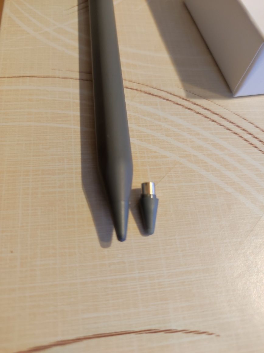 Rysik Fixed Graphite Uni Stylus szary używany do tableta