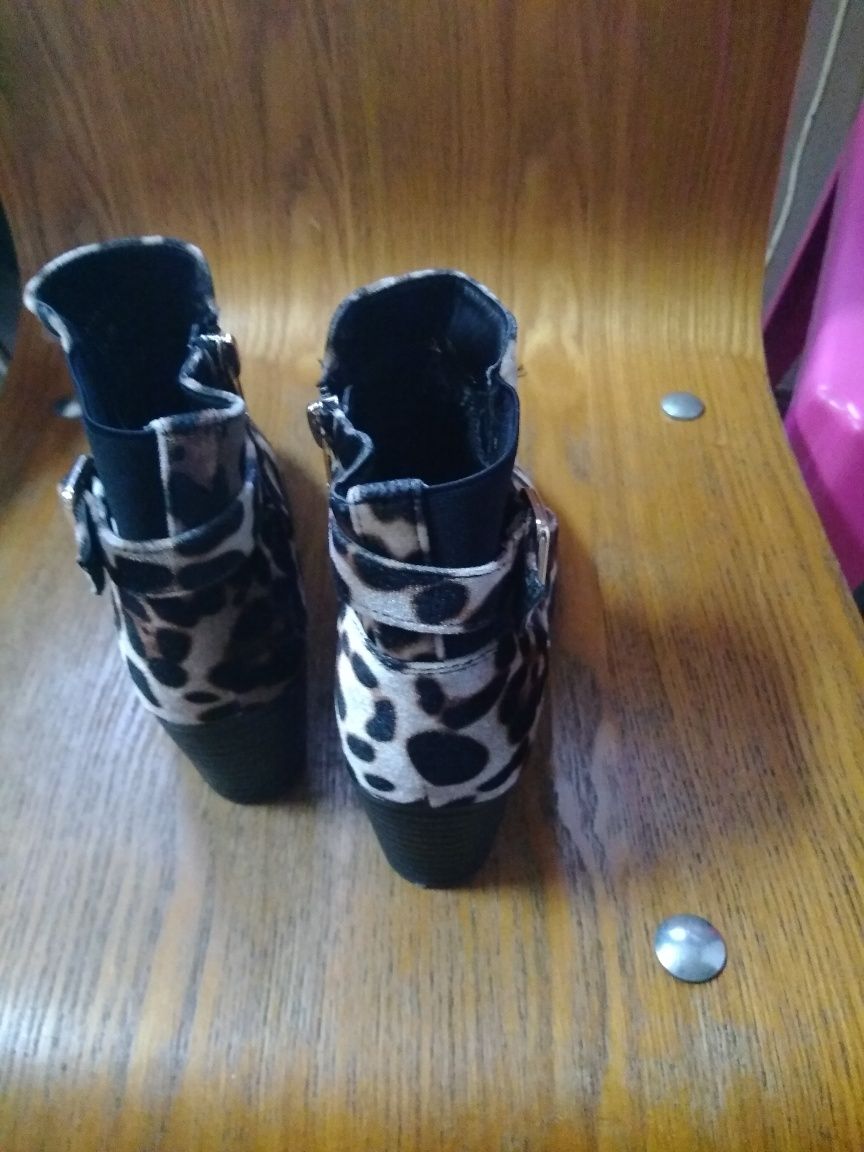 Buty dziewczęce botki River Island nowe