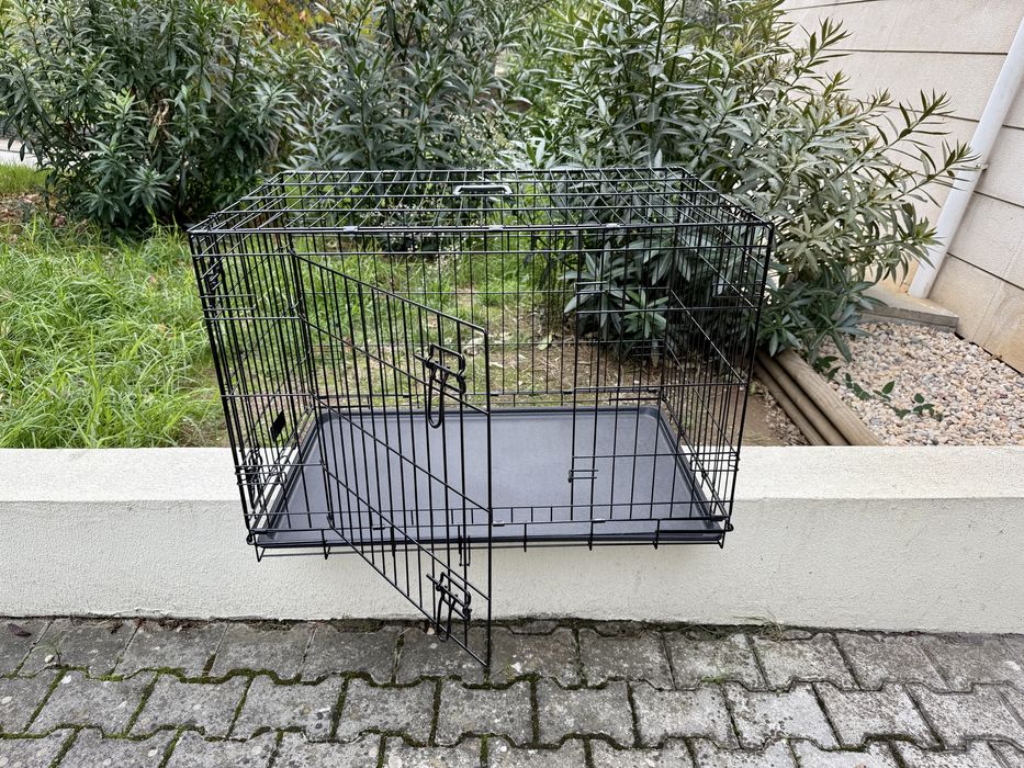 Jaula de metal em excelente estado