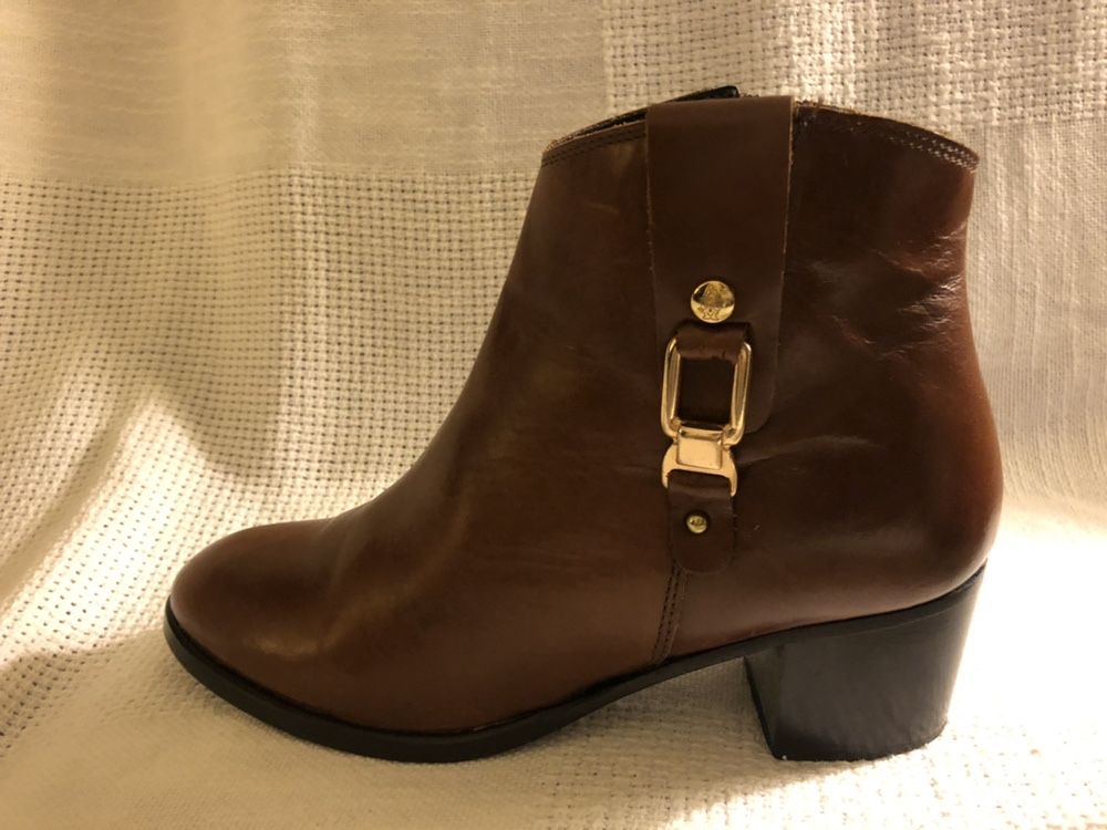 Botas castanhas Hush Puppies