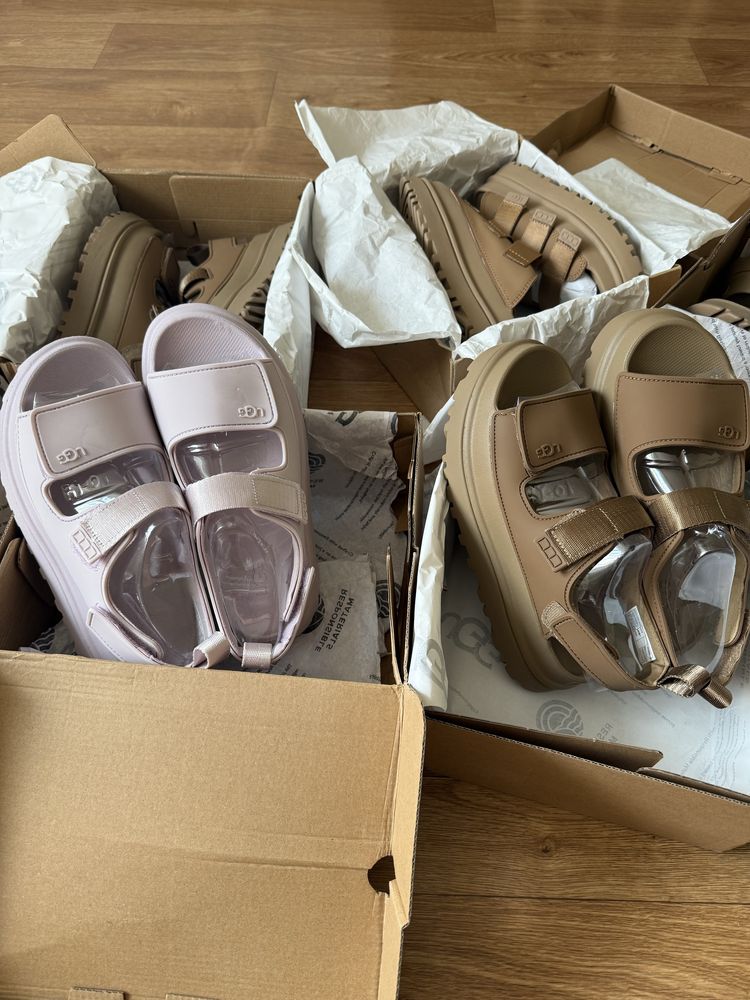 Ugg босоніжки, сандалі