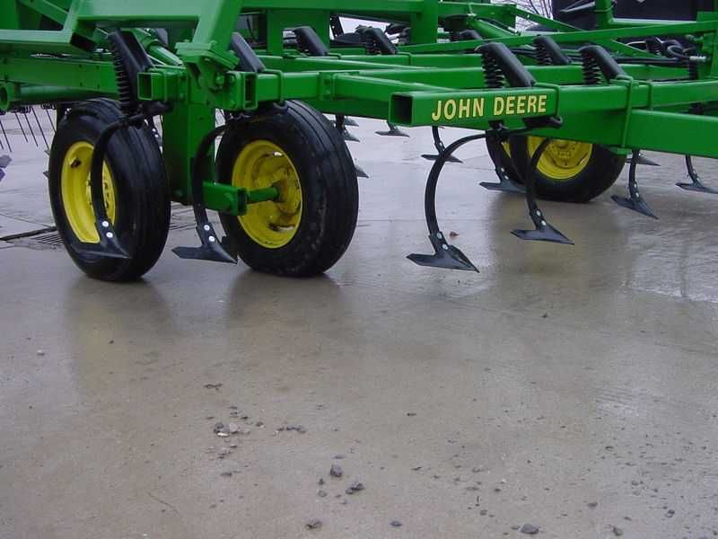 Культивтор John Deere 960 Джон Дир 8 и 11 метров