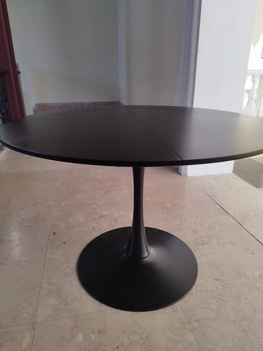 Mesa Redonda Preta